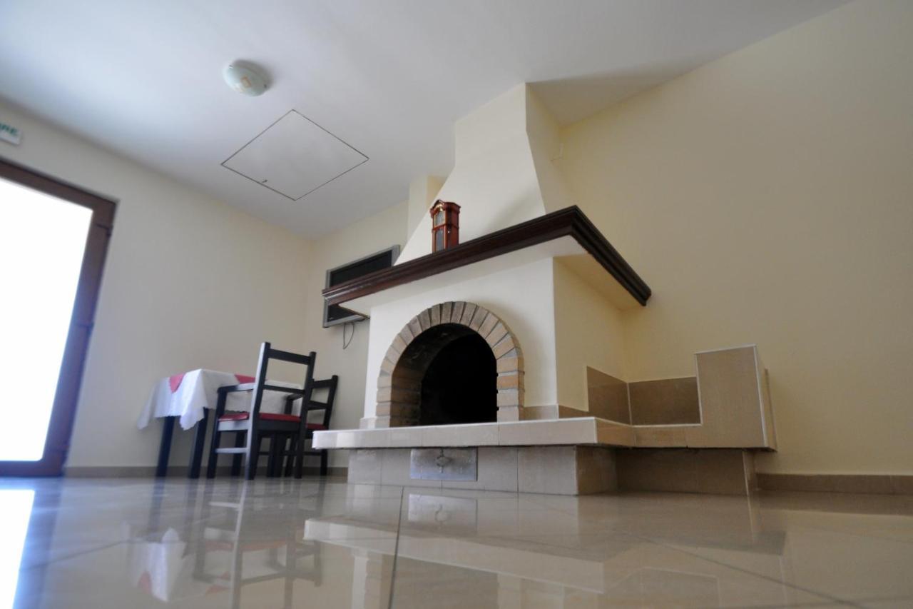 Pensiunea Central Reghin Εξωτερικό φωτογραφία